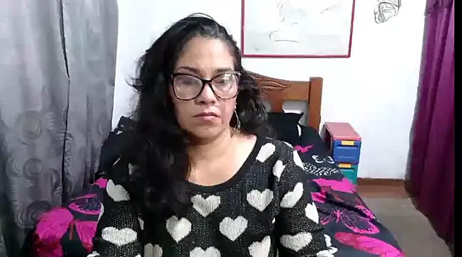 Mistresskloe01 online show from 01-10-25, 03:06