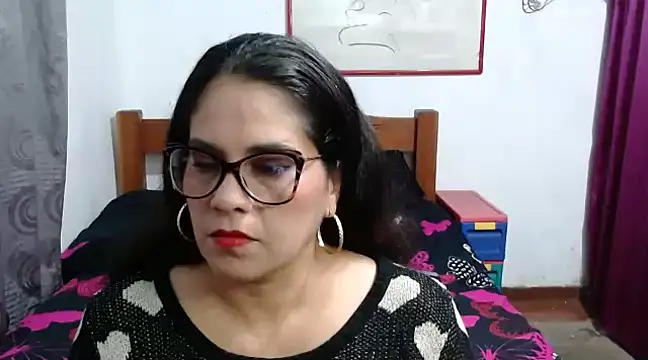 Mistresskloe01 online show from 12-07-24, 12:40