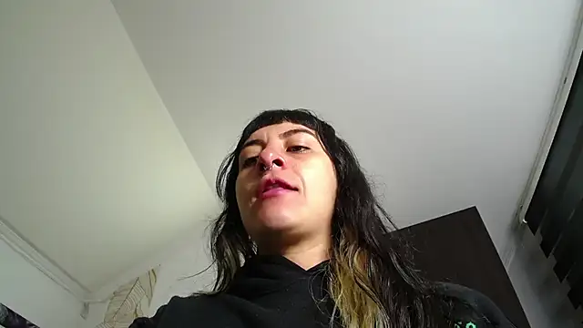 Naughty Kittenm online show from 12-17-25, 10:53