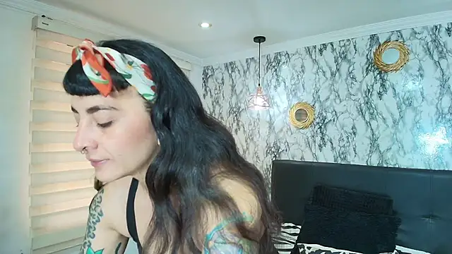 Naughty Kittenm online show from 11-10-25, 11:37