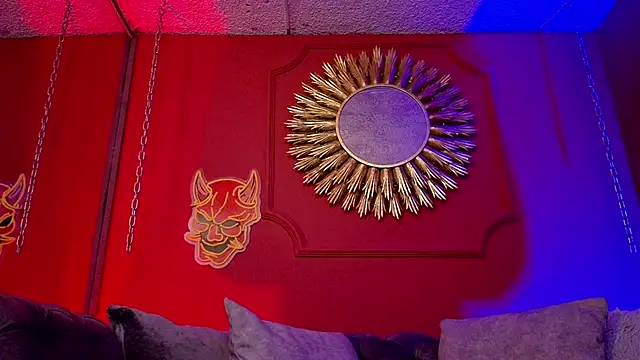 Julieta Russell online show from 09-25-25, 12:00