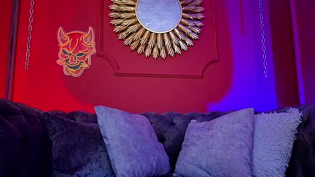 Julieta Russell online show from 09-19-25, 12:31