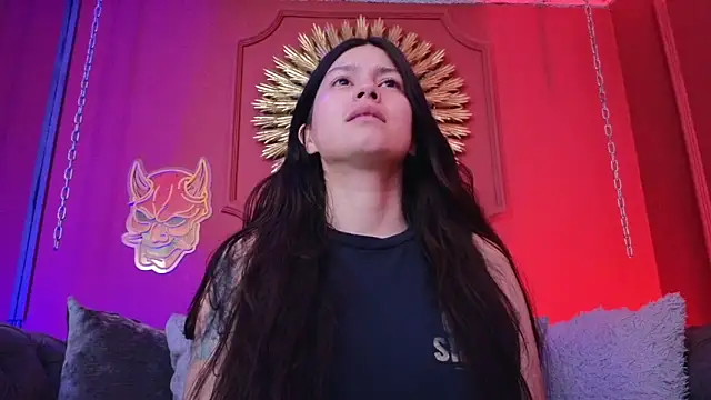 Julieta Russell online show from 11-14-25, 12:42