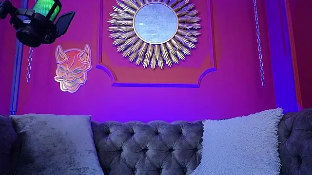 Julieta Russell online show from 03-20-26, 12:17