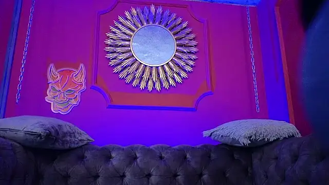 Julieta Russell online show from 03-30-26, 12:06