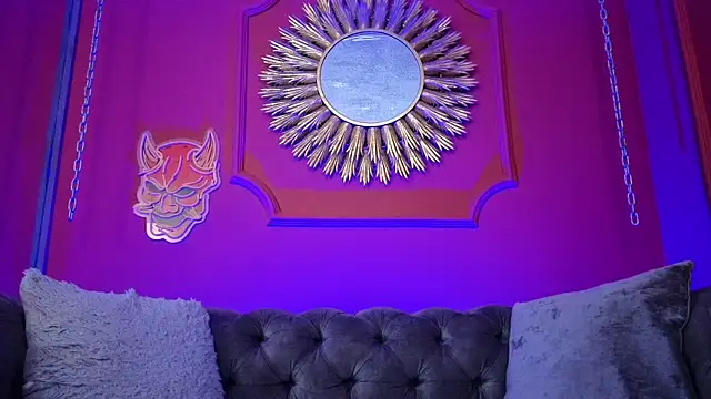 Julieta Russell online show from 03-31-26, 12:18