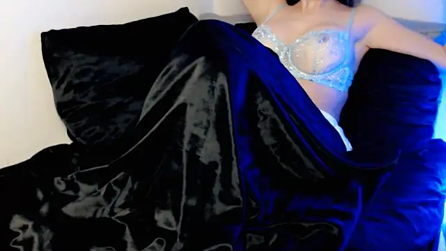 hotmask online show from 03-29-26, 07:15