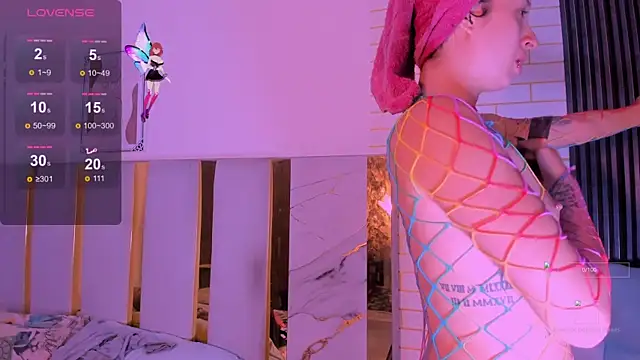 laurem-paulette online show from 10-30-25, 03:31