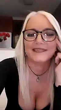 Snapshot of kikkastar chatting on 01-03-25, 09:15 kikkastar online show from 01-03-25, 09:15