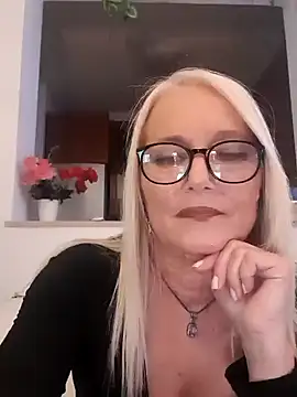 Snapshot of kikkastar chatting on 01-01-25, 11:29 kikkastar online show from 01-01-25, 11:29