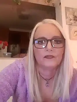 Snapshot of kikkastar chatting on 01-17-25, 08:22 kikkastar online show from 01-17-25, 08:22