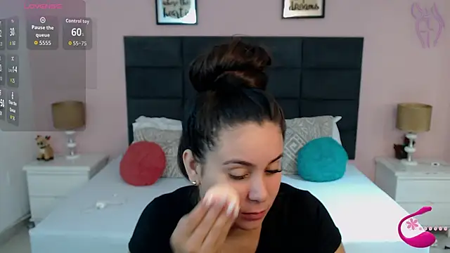 Snapshot of MadisonJenner chatting on 10-01-25, 01:48 MadisonJenner online show from 10-01-25, 01:48