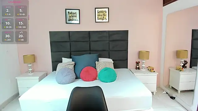 MadisonJenner online show from 11-23-25, 11:09