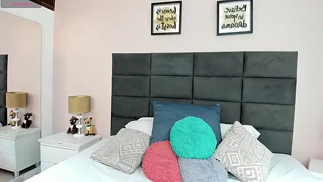 MadisonJenner online show from 02-09-26, 03:32