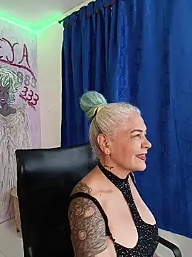 Snapshot of freyadevil333 chatting on 05-15-26, 12:52 freyadevil333 online show from 05-15-26, 12:52
