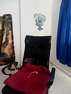 freyadevil333 online show from 01-11-26, 08:27