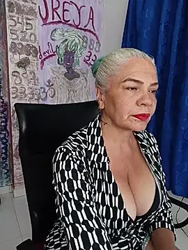 freyadevil333 online show from 03-26-26, 04:00