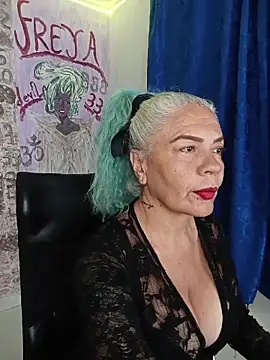 freyadevil333 online show from 04-15-26, 05:02