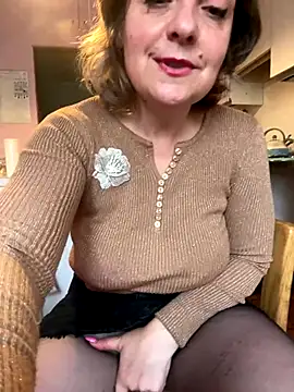 Sunbelxx online show from 11-18-25, 08:50