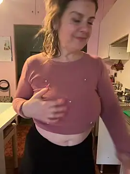 Snapshot of Sunbelxx chatting on 03-05-26, 09:06 Sunbelxx online show from 03-05-26, 09:06