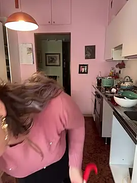 Snapshot of Sunbelxx chatting on 03-16-26, 09:02 Sunbelxx online show from 03-16-26, 09:02