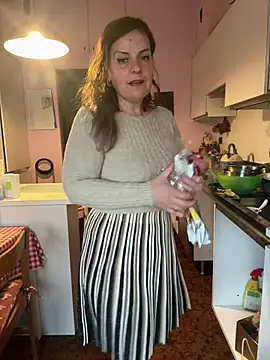 Snapshot of Sunbelxx chatting on 03-09-26, 08:51 Sunbelxx online show from 03-09-26, 08:51