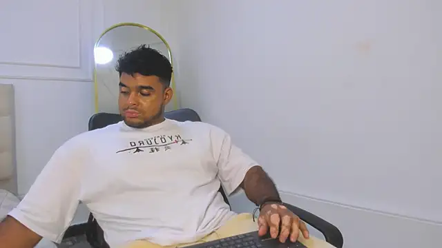 Big furry bear13 online show from 02-05-26, 03:52