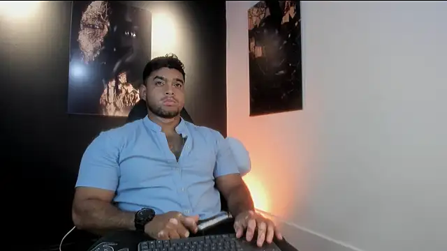 Big furry bear13 online show from 10-25-25, 04:44