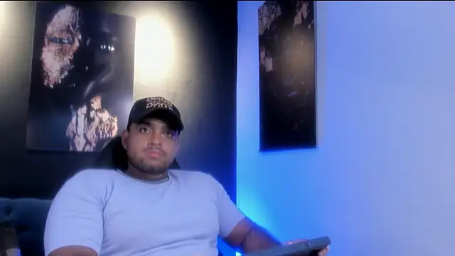 Big furry bear13 online show from 11-04-25, 06:17