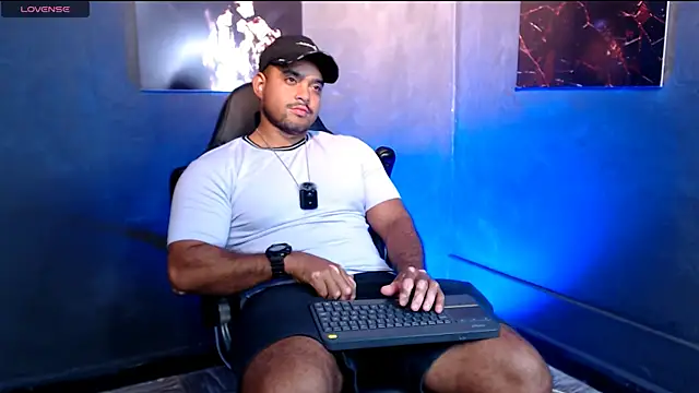 Big furry bear13 online show from 10-08-25, 06:26