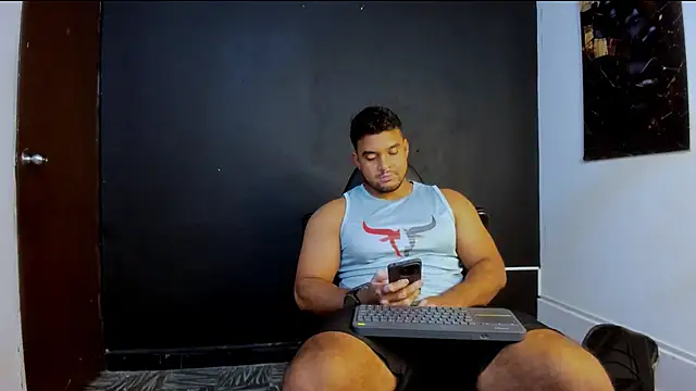 Big furry bear13 online show from 04-12-26, 03:59