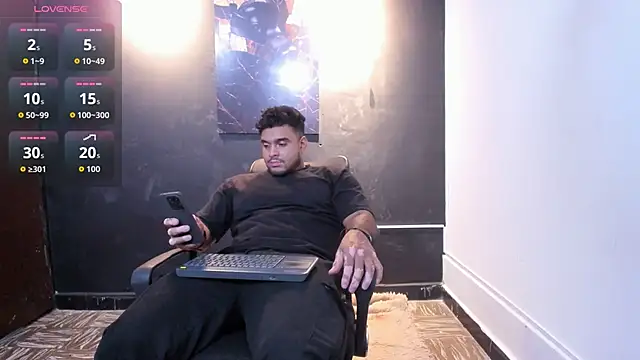 Big furry bear13 online show from 02-09-26, 11:03