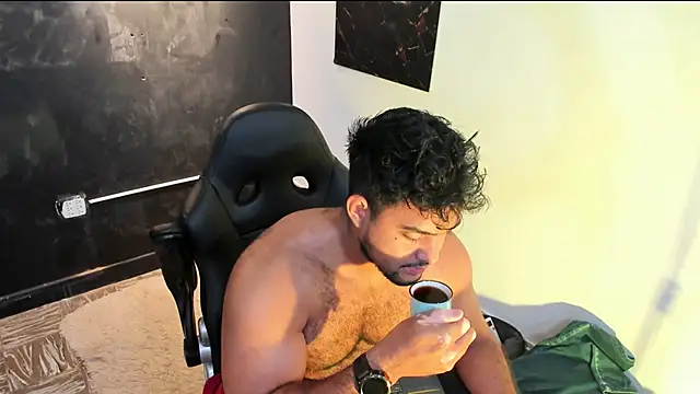 Big furry bear13 online show from 02-21-26, 07:54