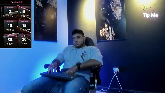 Big furry bear13 online show from 10-12-25, 10:49