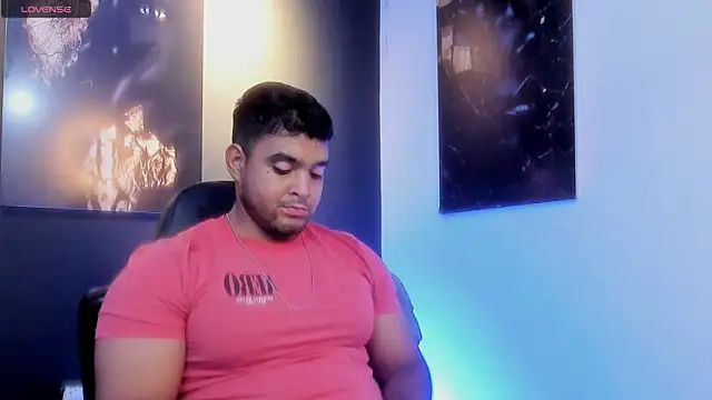 Big furry bear13 online show from 10-10-25, 04:46