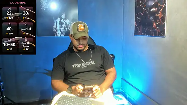 Big furry bear13 online show from 09-09-25, 04:44