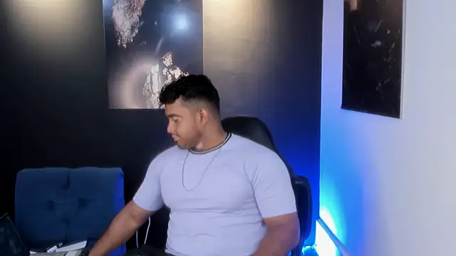 Big furry bear13 online show from 11-02-25, 10:59