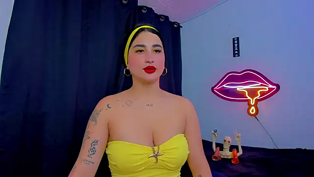 sunshine uwu22 online show from 06-25-26, 06:35