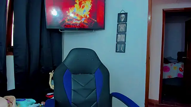 sunshine uwu22 online show from 11-18-25, 07:28