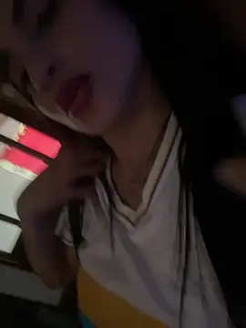 sunshine uwu22 online show from 07-04-26, 12:32