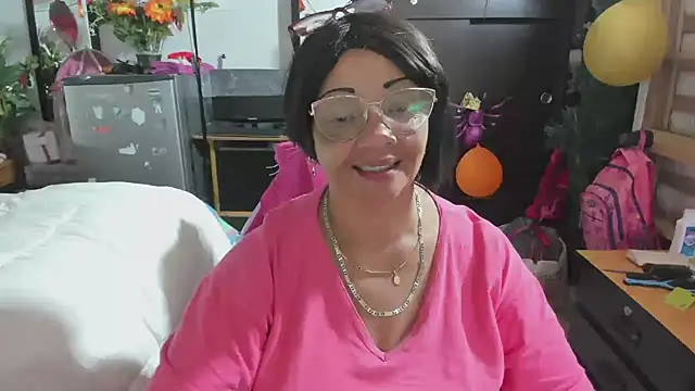Mrs mommy  online show from 11-20-25, 08:42