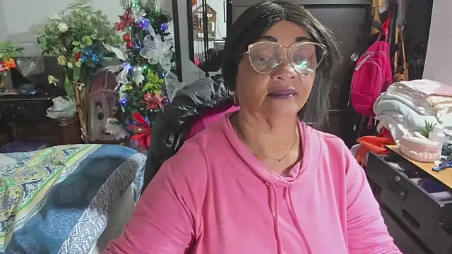 Mrs mommy  online show from 12-17-25, 11:21