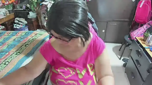 Mrs mommy  online show from 01-07-26, 04:45