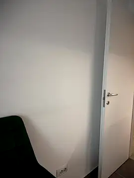 HotXMom online show from 01-08-26, 07:36