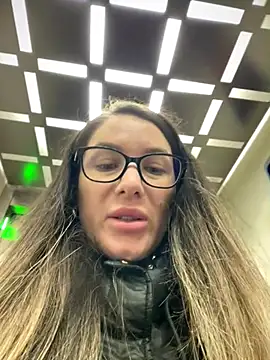 HotXMom online show from 01-09-26, 07:15