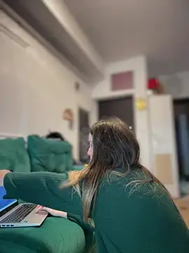 Snapshot of HotXMom chatting on 02-27-26, 08:14 HotXMom online show from 02-27-26, 08:14