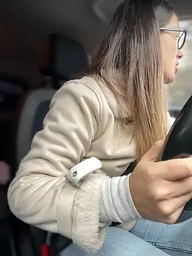 HotXMom online show from 11-12-25, 06:50