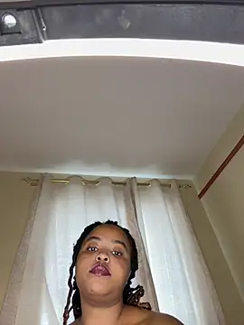 Snapshot of Linahlove chatting on 07-11-26, 10:15 Linahlove online show from 07-11-26, 10:15