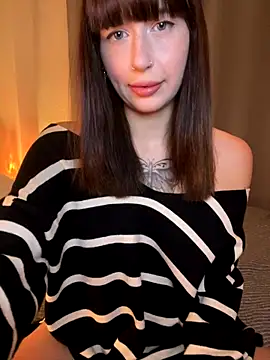 Melina-Mars online show from 11-30-25, 12:44