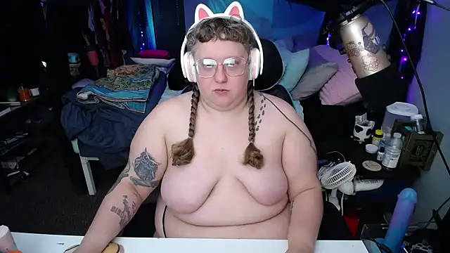 FatVeronica online show from 02-22-25, 12:18